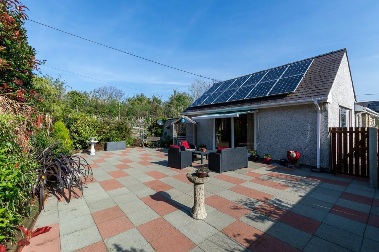 Chapel Street, Newborough, photo 6