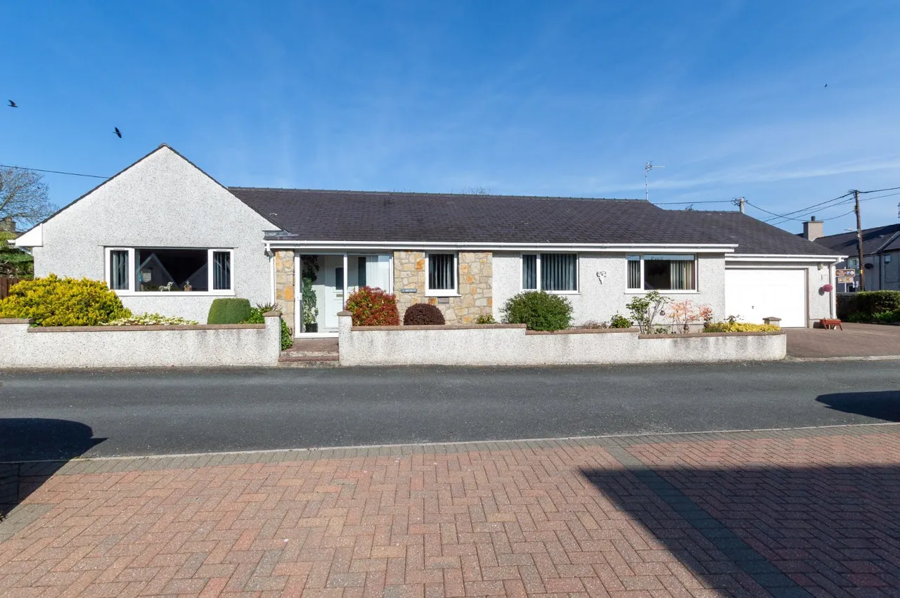 3 bed house for sale, Chapel Street, Newborough