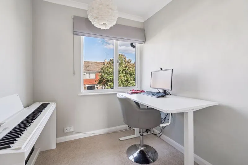 Spring Gardens, Marlow SL7 3HS, photo 10