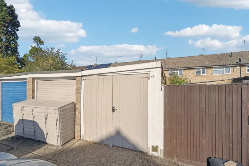 Spring Gardens, Marlow SL7 3HS, photo 15