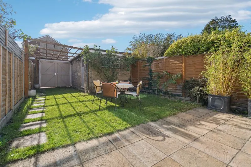 Spring Gardens, Marlow SL7 3HS, photo 12