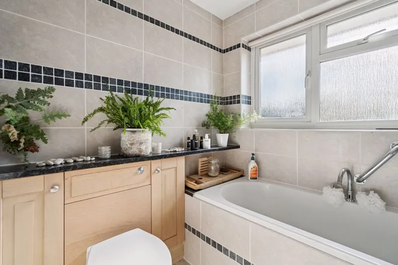 Spring Gardens, Marlow SL7 3HS, photo 9
