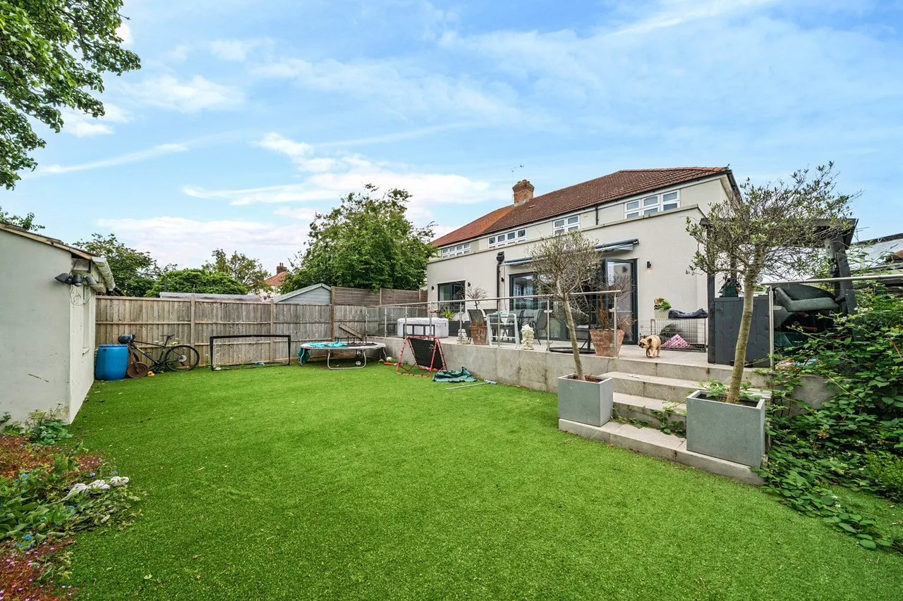 Bedonwell Road, DA17, photo 13