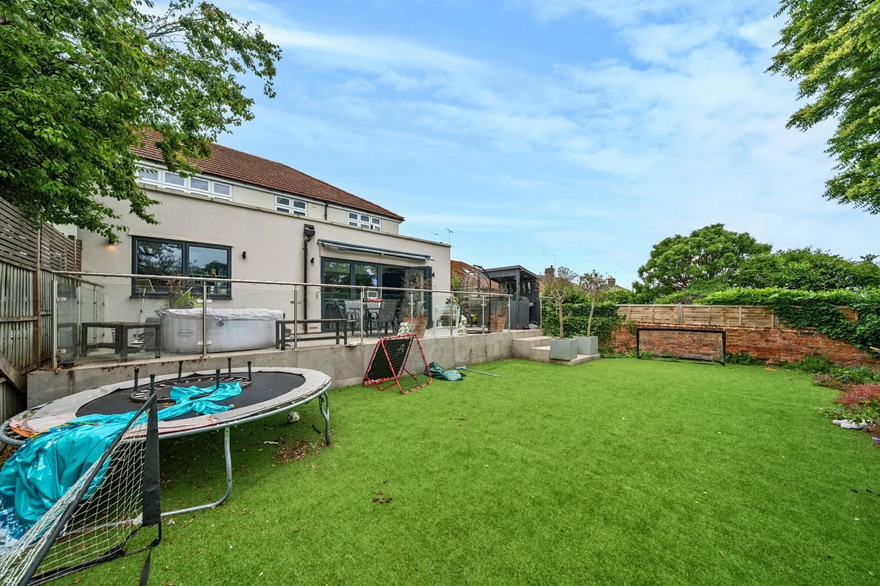 Bedonwell Road, DA17, photo 10