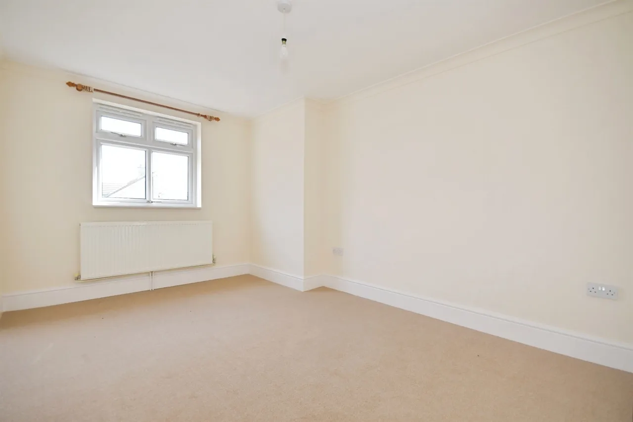 Crowstones Road, Darley Dale, DE4, photo 16