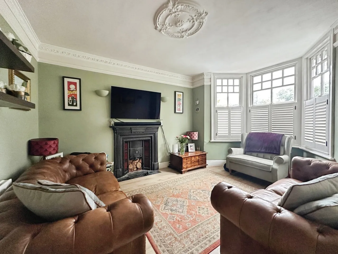 Gordon Avenue, Camberley, Surrey, GU15 2NT, photo 2