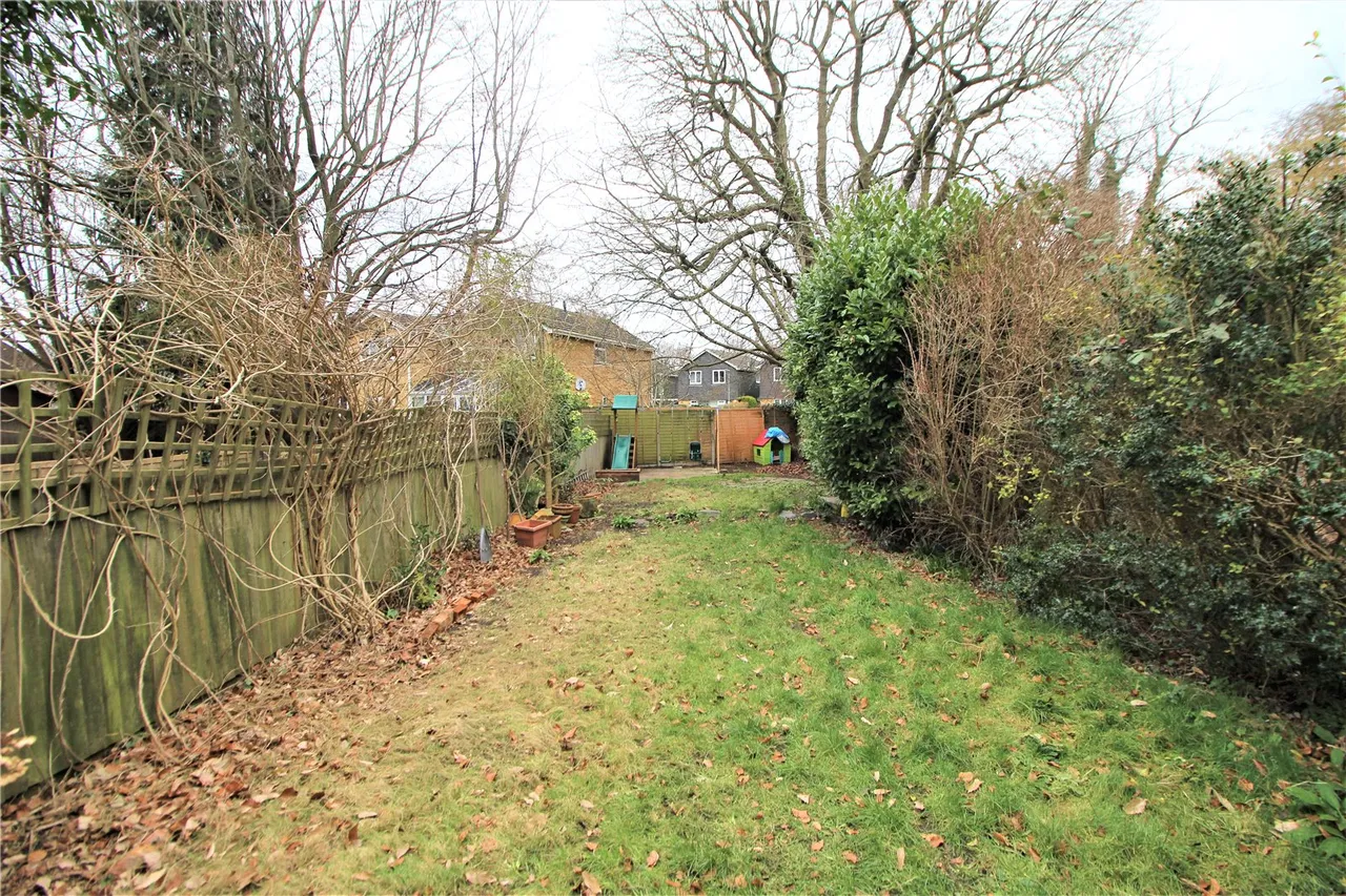 Gordon Avenue, Camberley, Surrey, GU15 2NT, photo 7