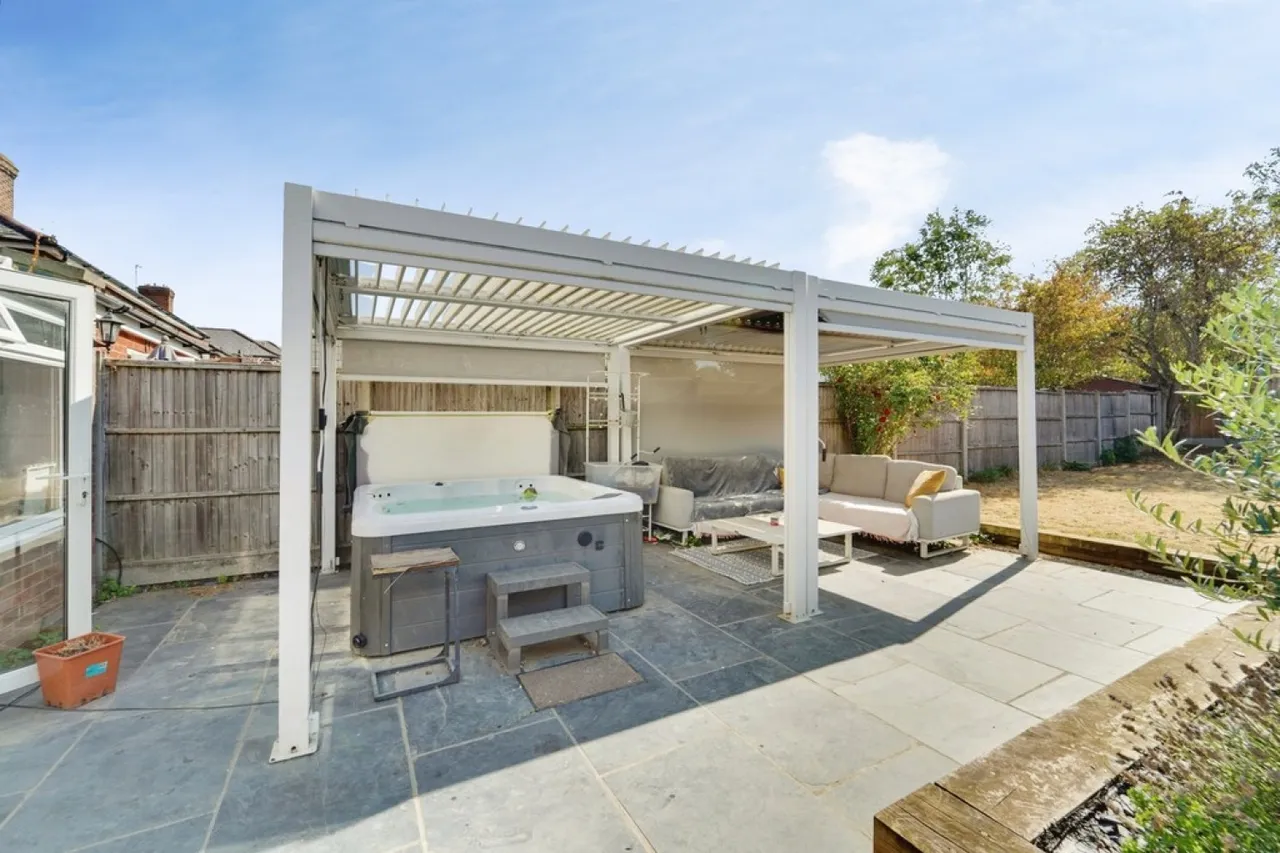Hurst Grove, Lidlington, MK43, photo 22