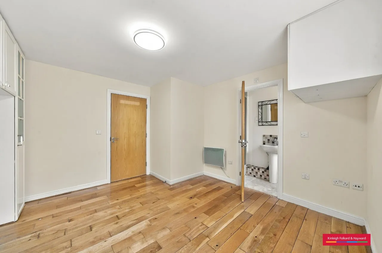 Blackwell Close, London, N21, photo 4