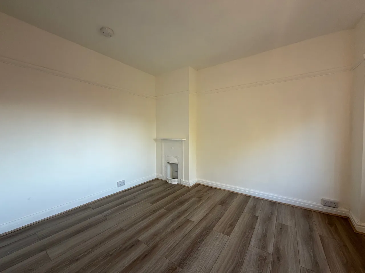 Garendon Road, Shepshed, LE12, photo 8