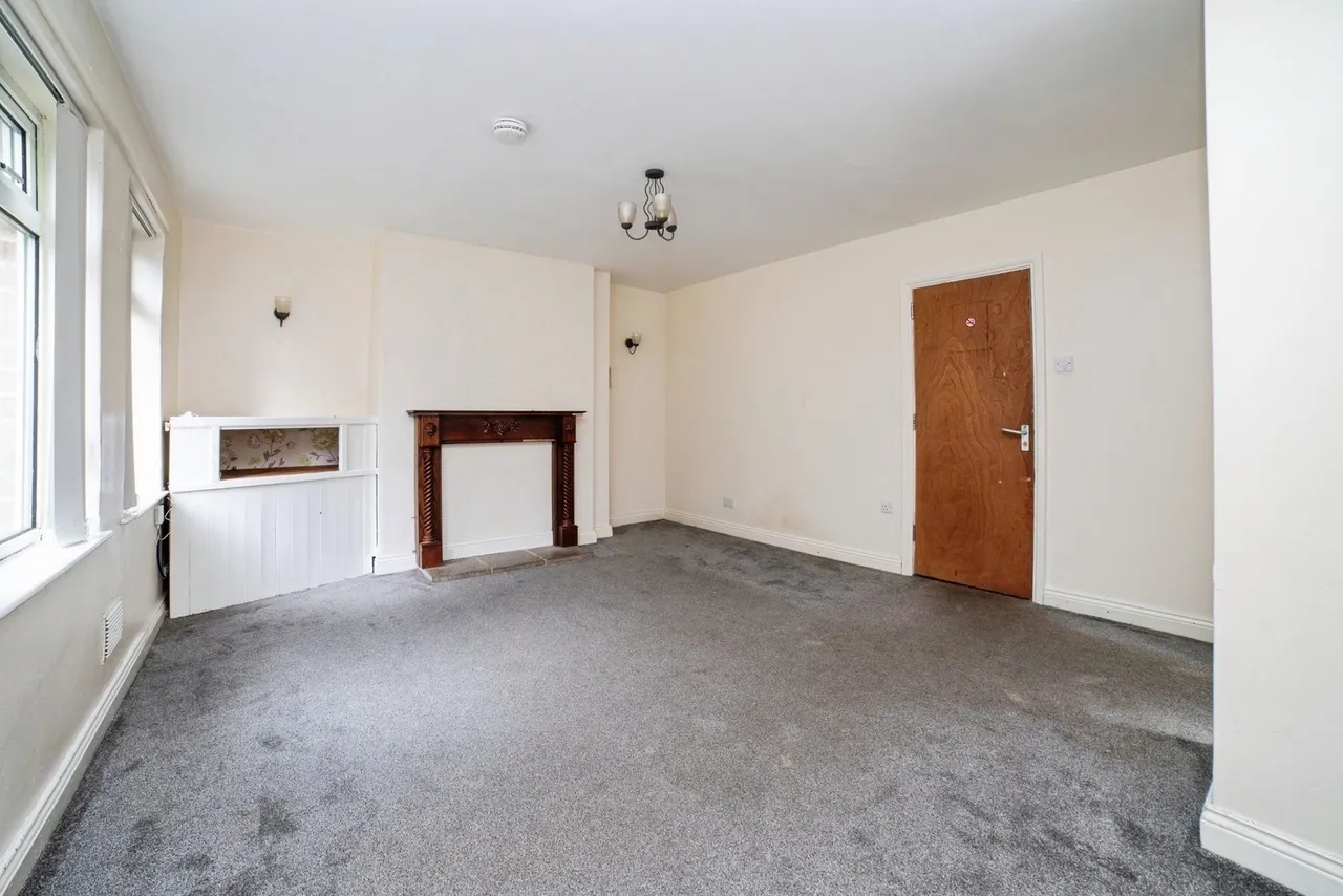 Kirkby Road, Sutton-in-Ashfield, Nottinghamshire, NG17, photo 4