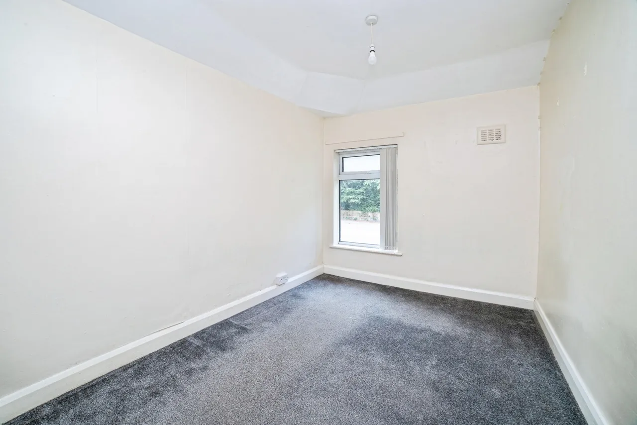 Kirkby Road, Sutton-in-Ashfield, Nottinghamshire, NG17, photo 11
