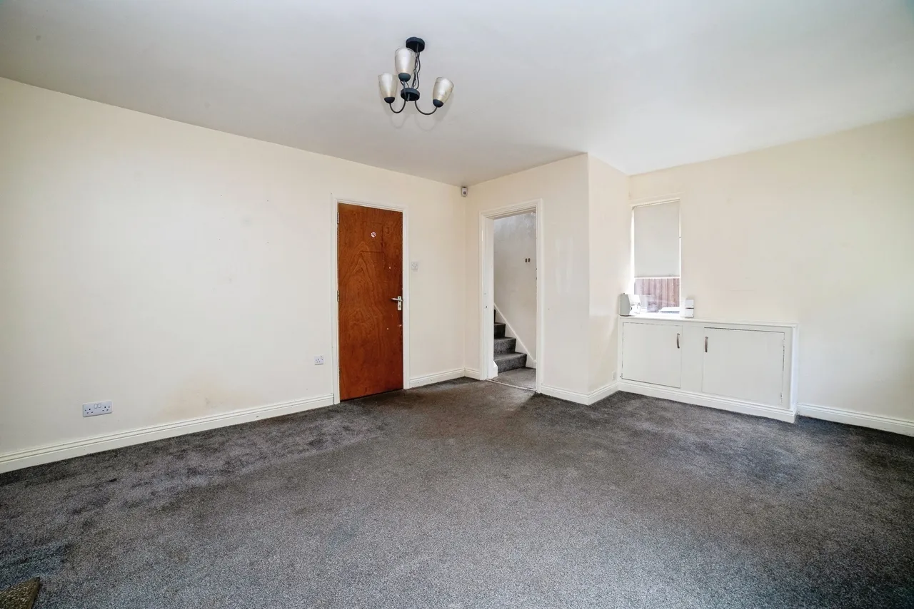 Kirkby Road, Sutton-in-Ashfield, Nottinghamshire, NG17, photo 3