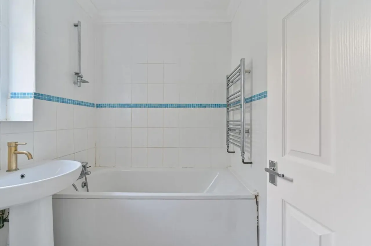 Cresswell Road, London, SE25, photo 17