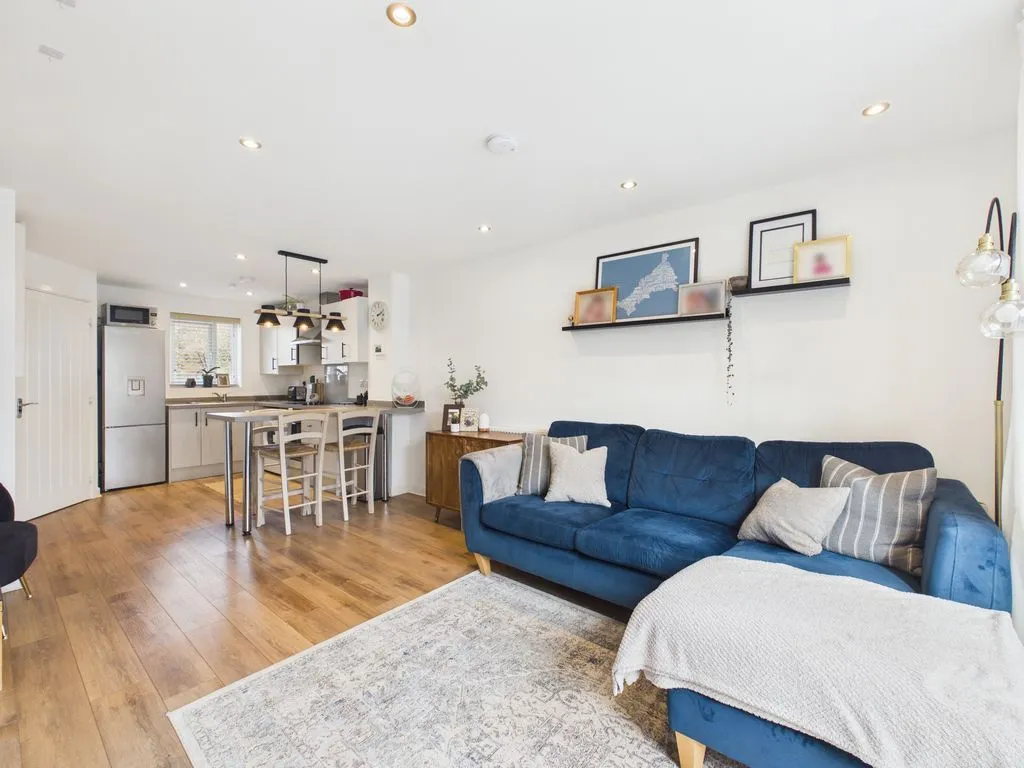 Agar Crescent, Falmouth, photo 4
