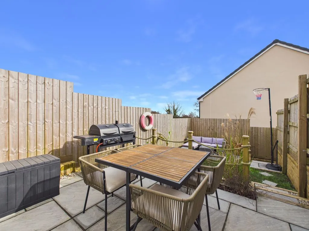 Agar Crescent, Falmouth, photo 9