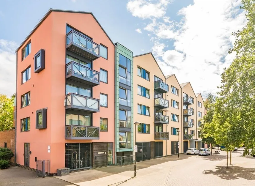 2 bed flat for sale, Union Lane, Isleworth, TW7