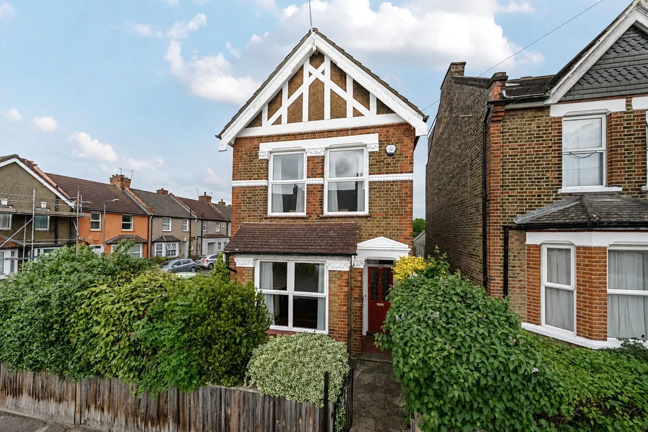 3 bed house for sale — Northcote Road, DA14