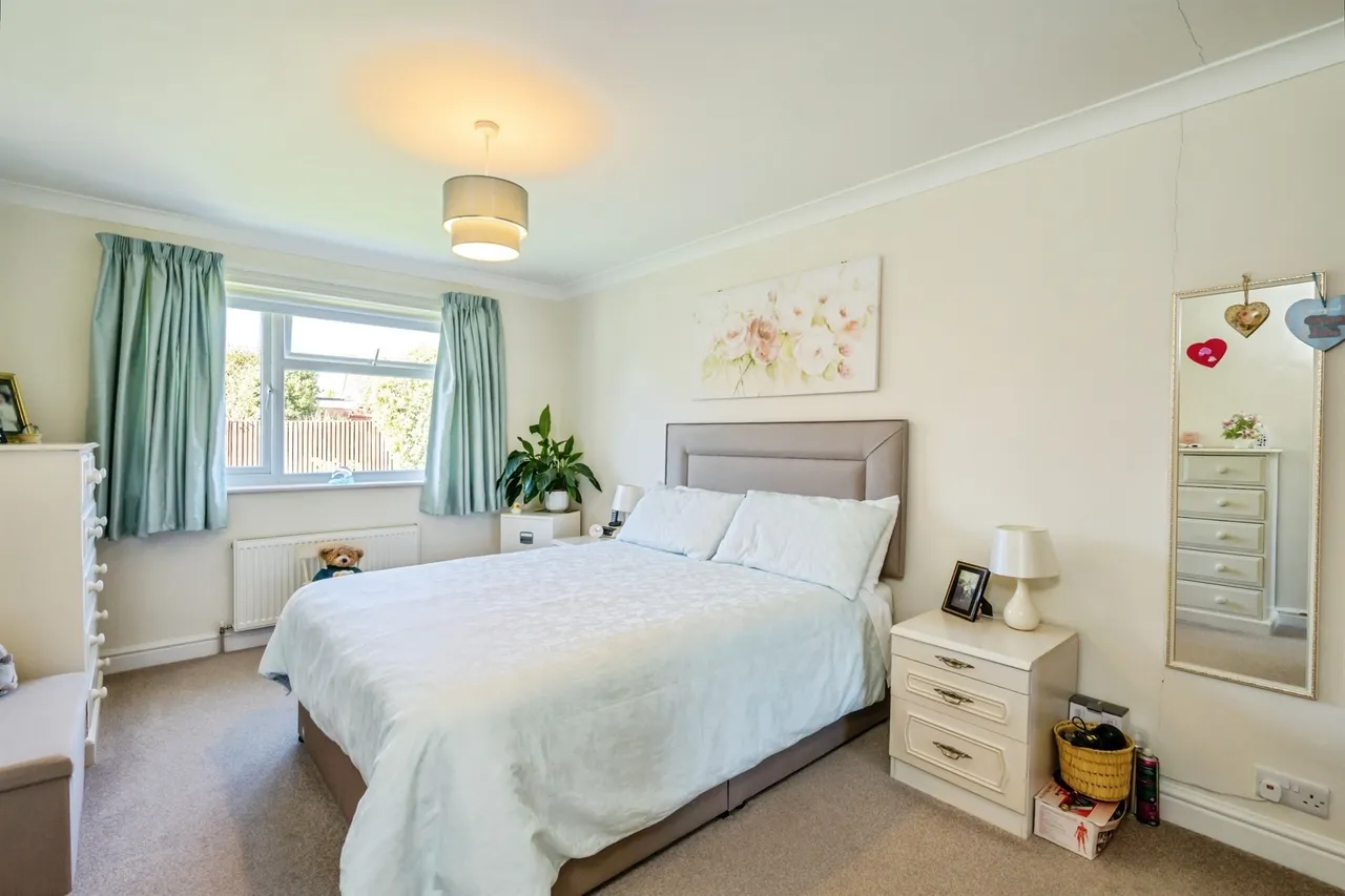 Ivy Close, Westergate, PO20, photo 7
