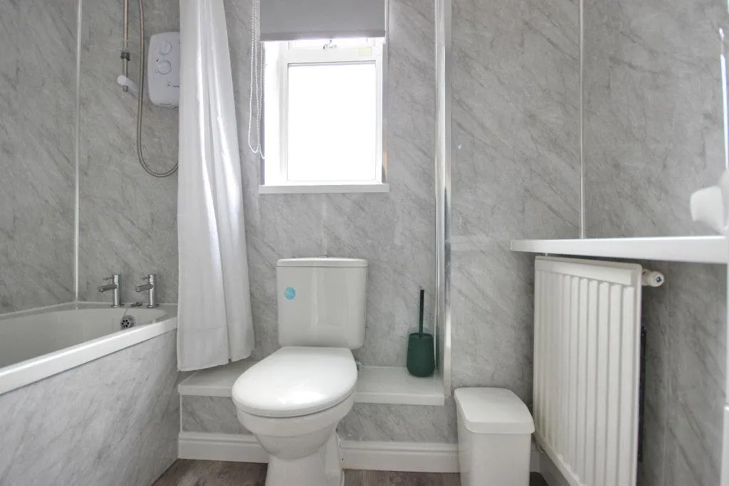 Hall Road, Hull, photo 12