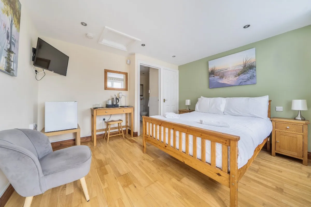 Church Road, TA8, photo 19