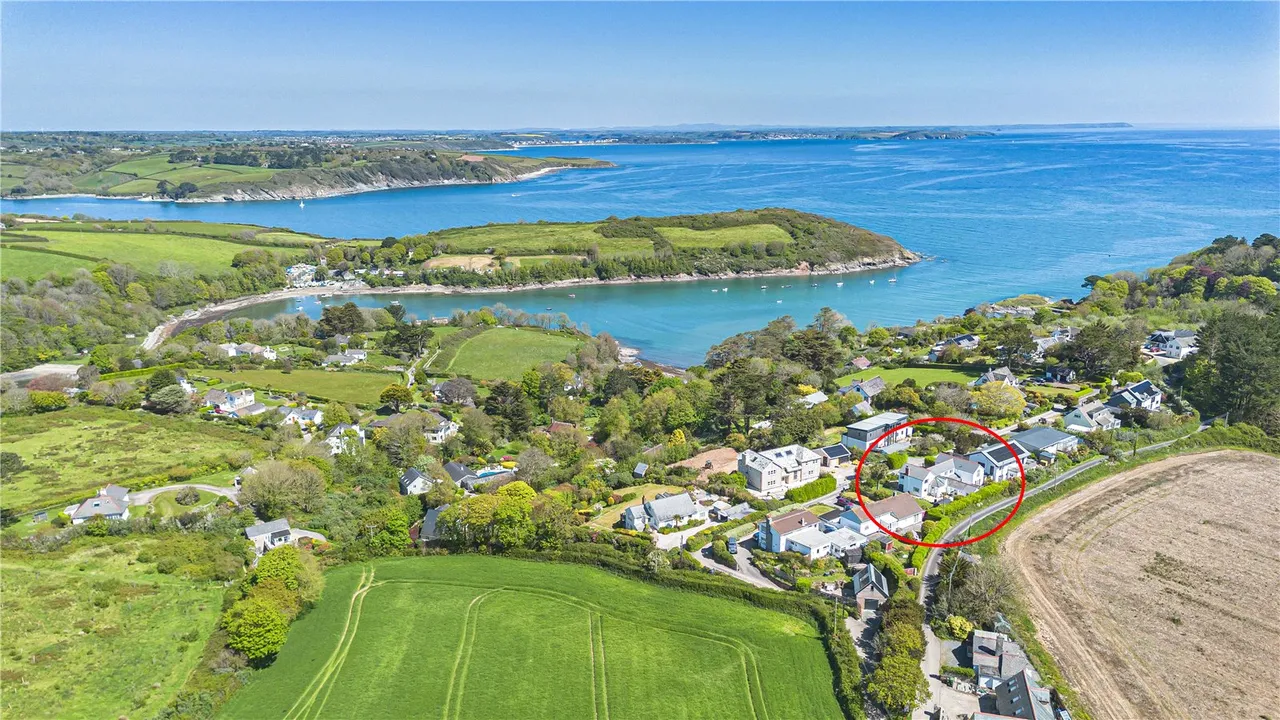 House & Annexe, Gillan, Manaccan, Helston, Cornwall, TR12 6HG, photo 2