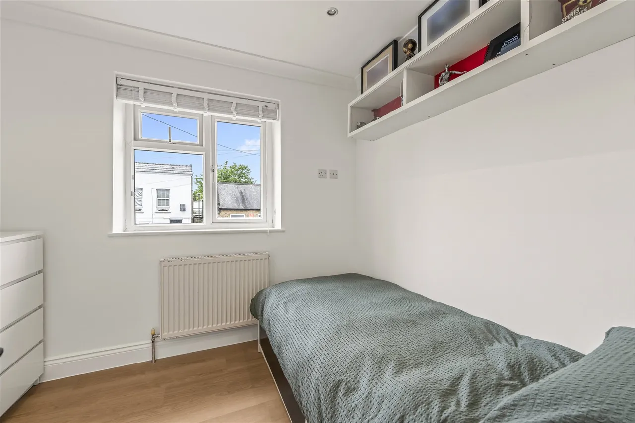 Hanworth Road, Hampton Hill, TW12 3DH, photo 10