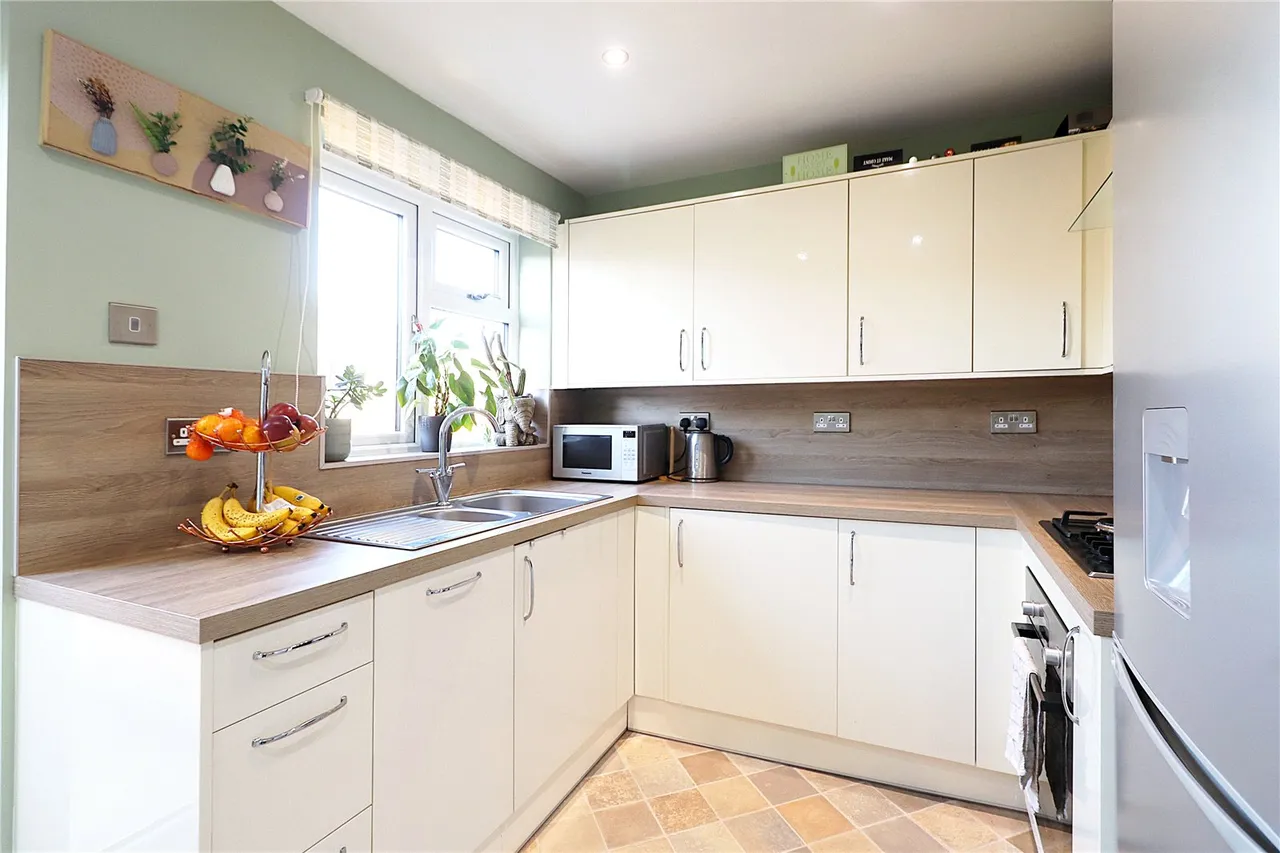 Stanhope Road, Swanscombe, DA10, photo 14