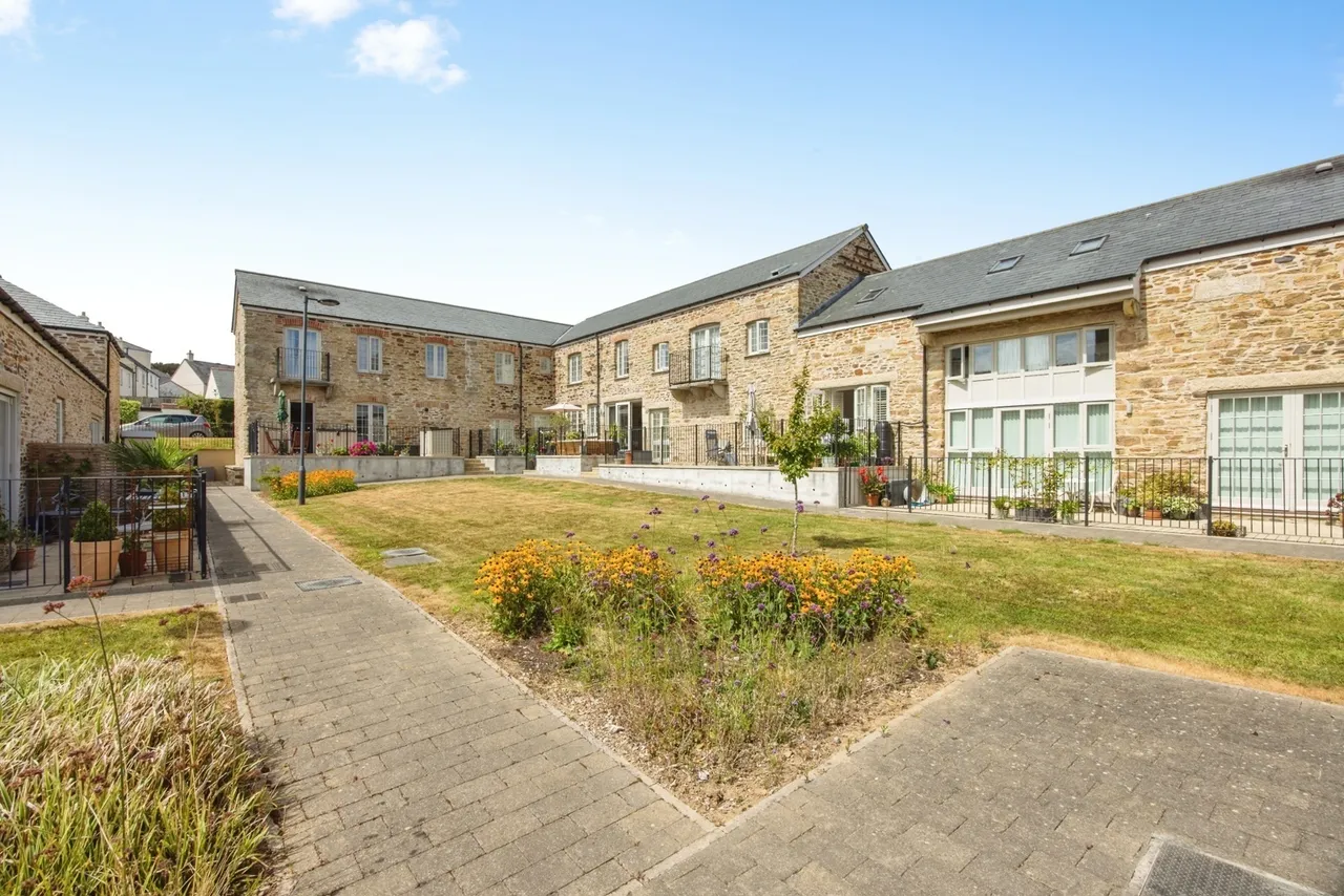 The Courtyard, Duporth, PL26, photo 18