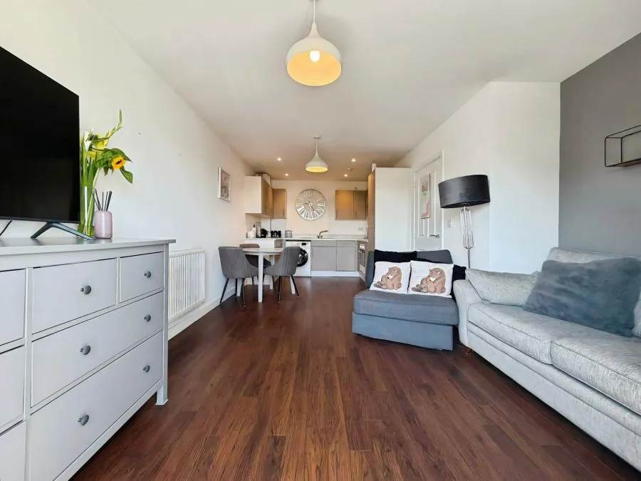Falcon Way, Bracknell, RG12, photo 7