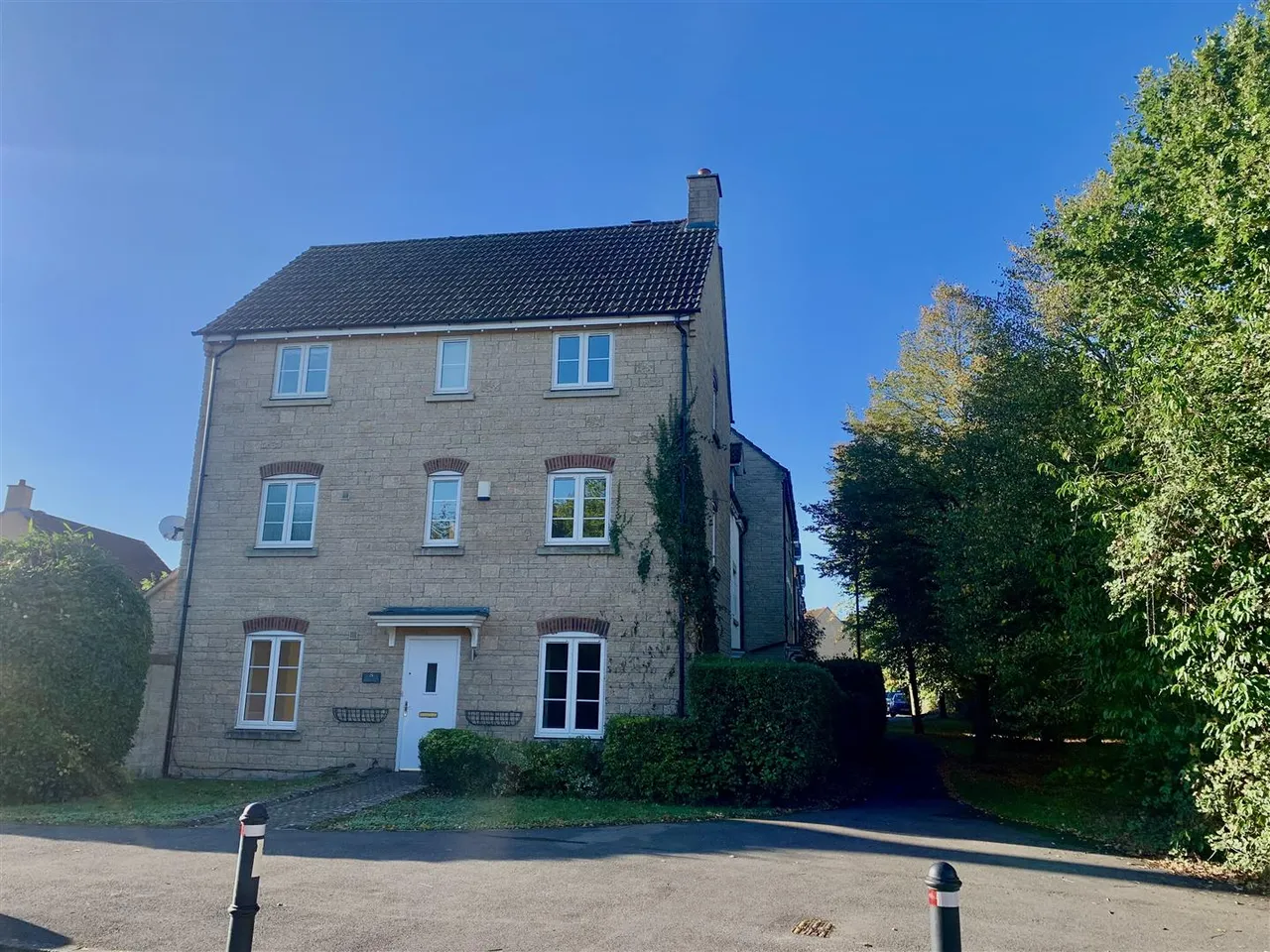 Stickleback Road, Calne, SN11, photo 5
