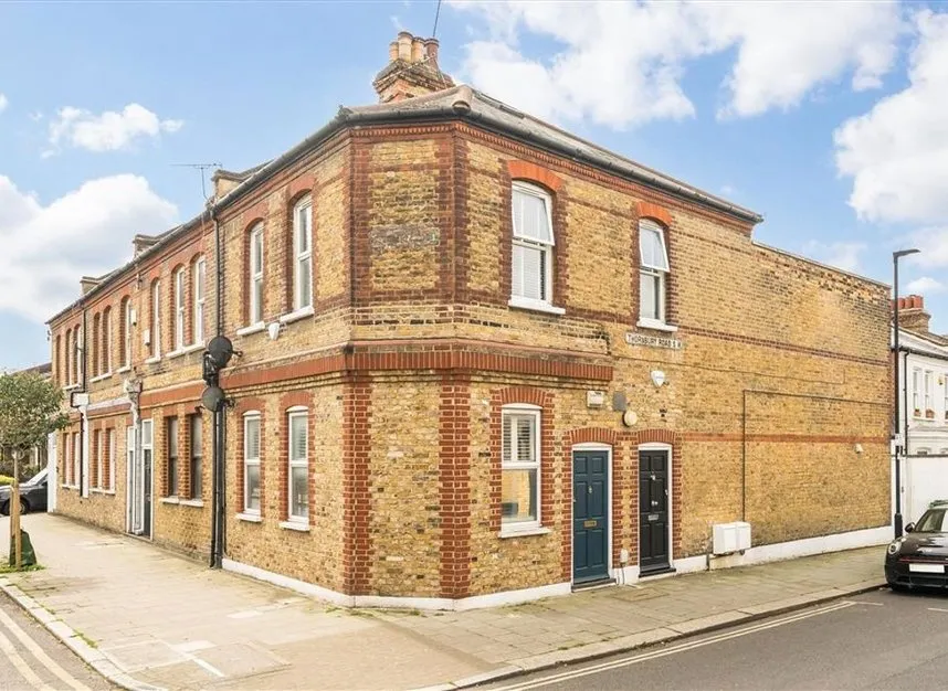 2 bed flat for sale — Thornbury Road, Brixton, SW2