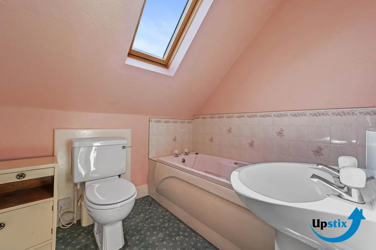 Marine Parade, Harwich, CO12 3RG, photo 15
