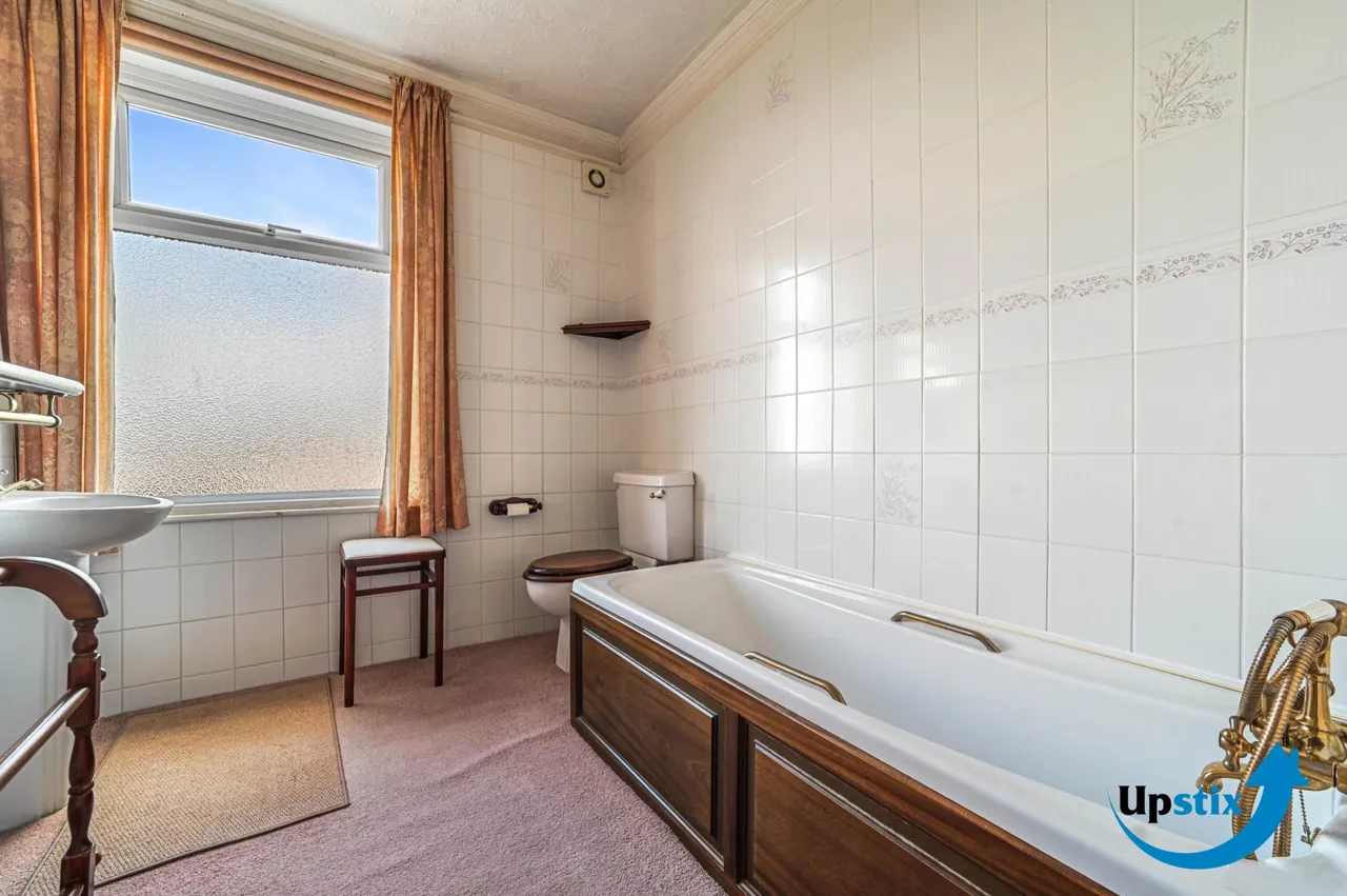 Marine Parade, Harwich, CO12 3RG, photo 16