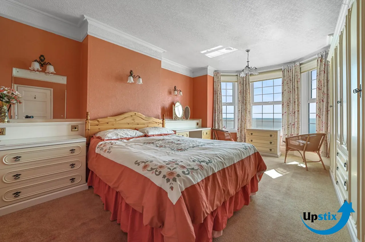 Marine Parade, Harwich, CO12 3RG, photo 9