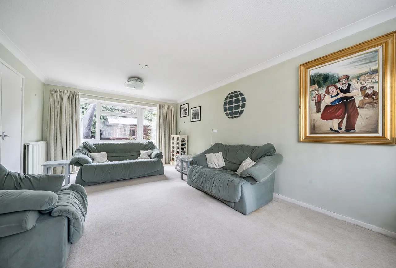 Horley Row, Horley, RH6 8NH, photo 20