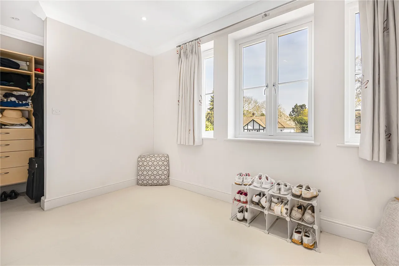 Parkgate Avenue, Hadley Wood, EN4 0NN, photo 24