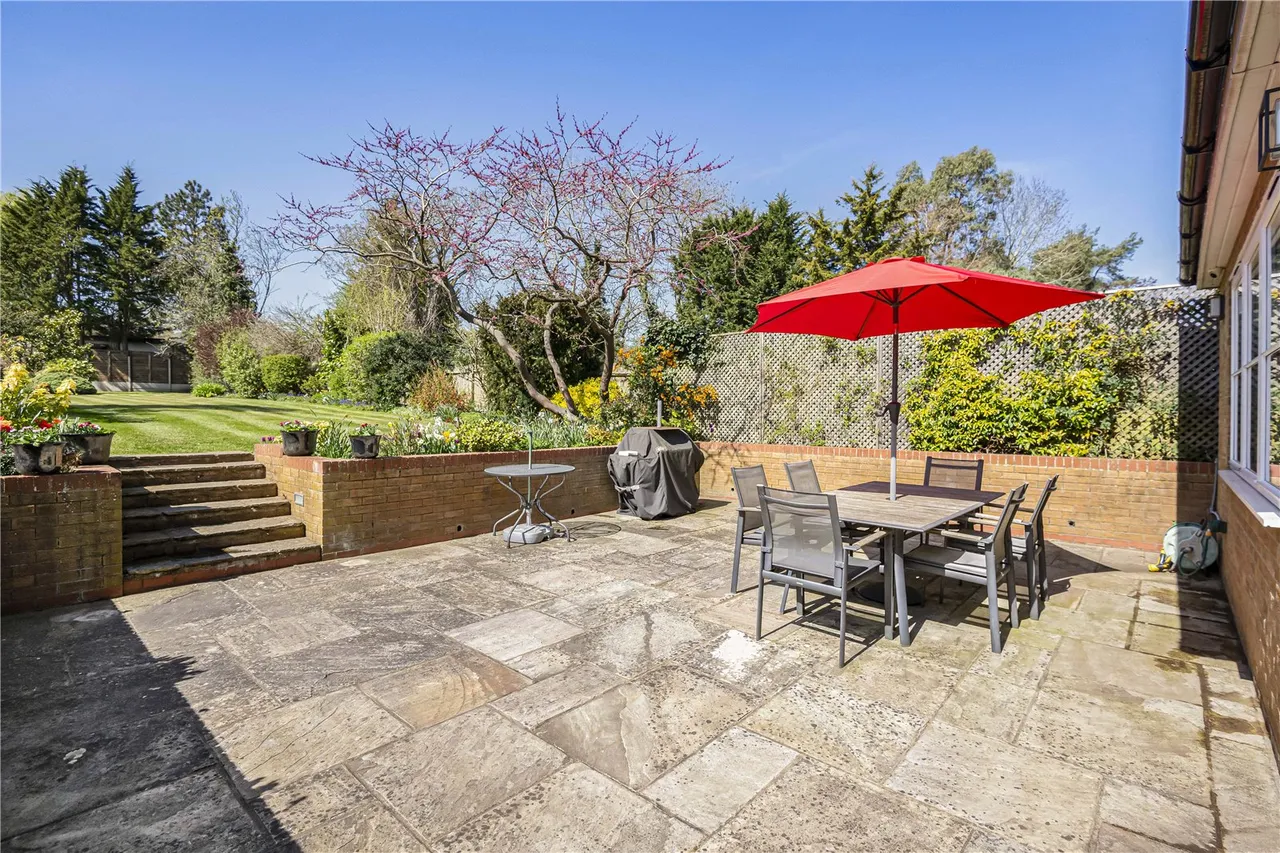 Parkgate Avenue, Hadley Wood, EN4 0NN, photo 31