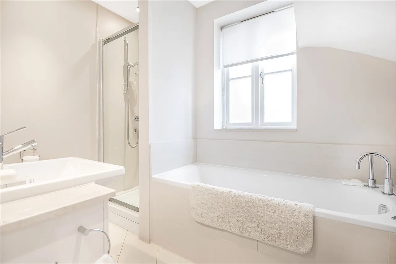 Parkgate Avenue, Hadley Wood, EN4 0NN, photo 15