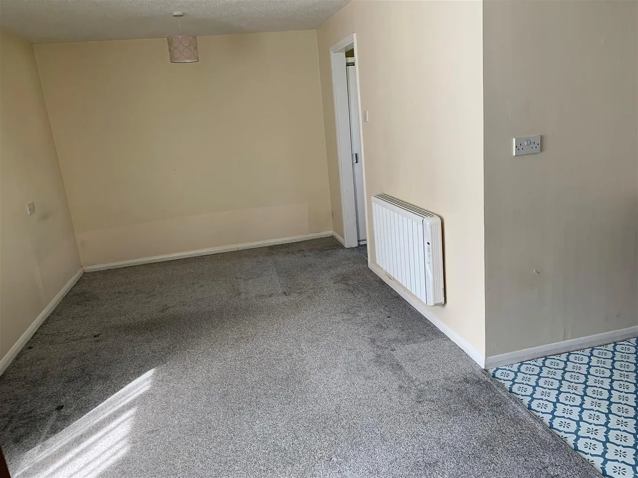 Allington Close, Taunton TA1 2ND, photo 3