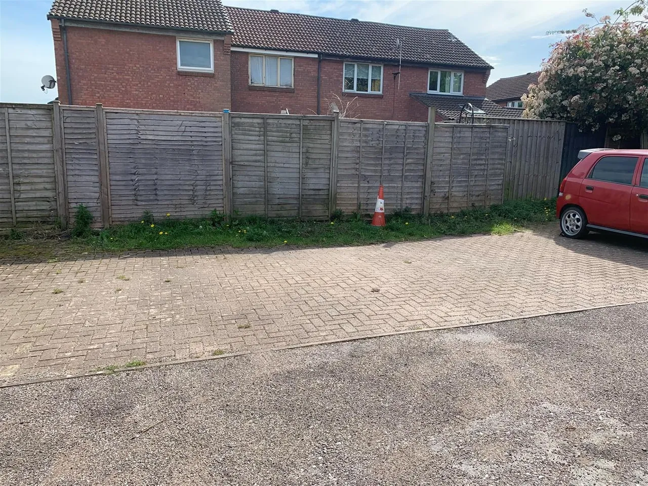 Allington Close, Taunton TA1 2ND, photo 9