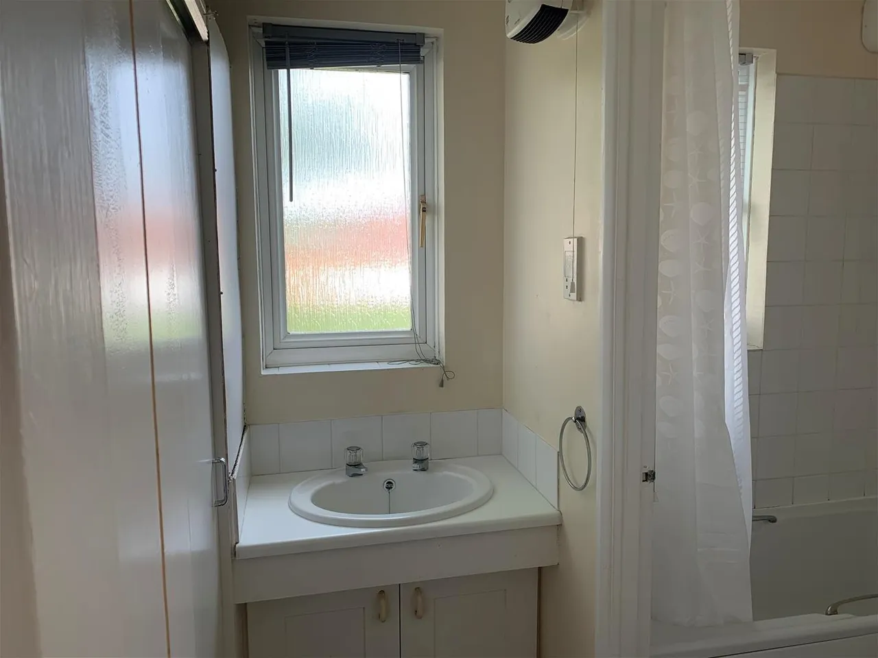 Allington Close, Taunton TA1 2ND, photo 7