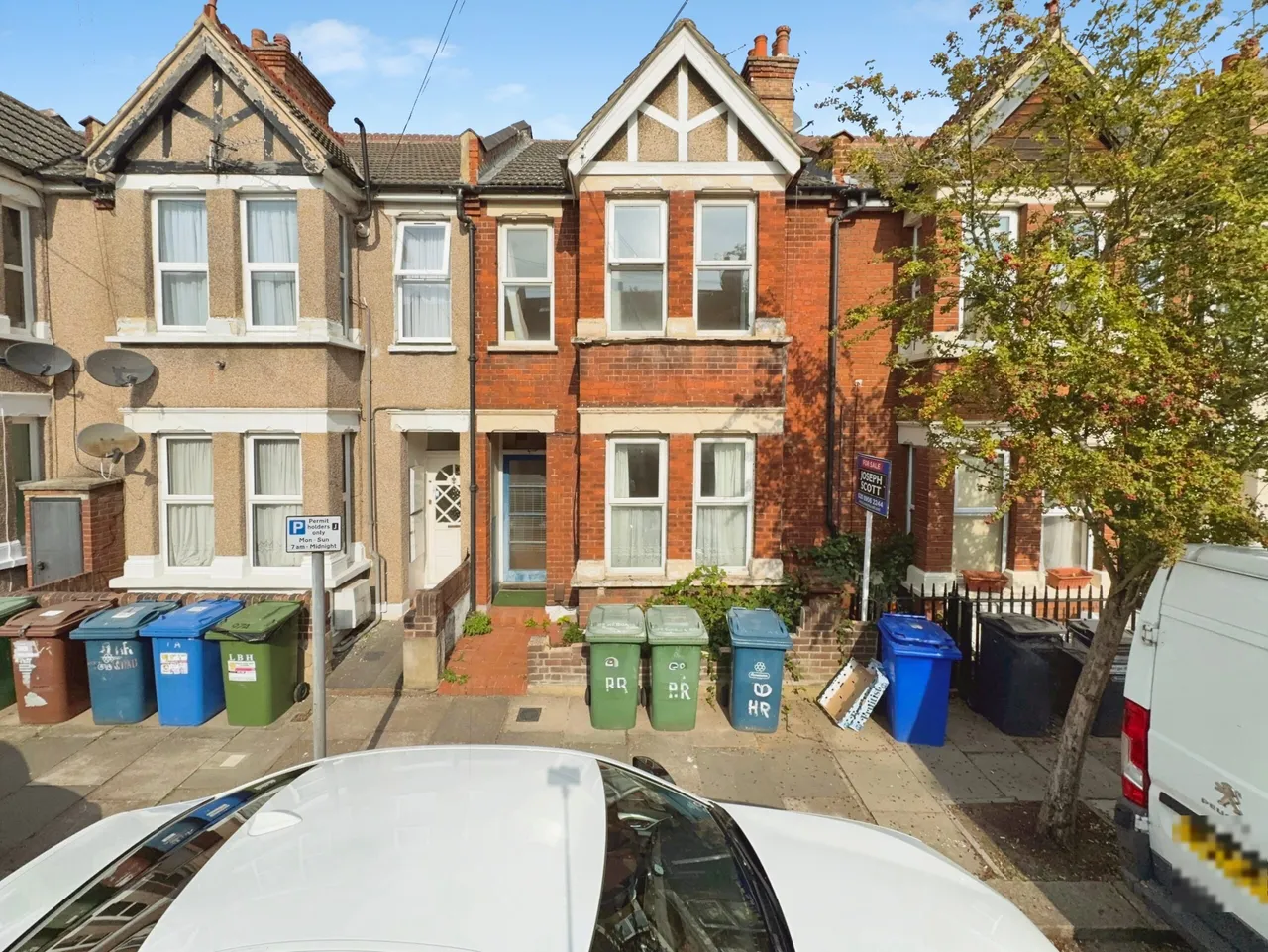 5 bed house for sale, Herga Road, Harrow, HA3