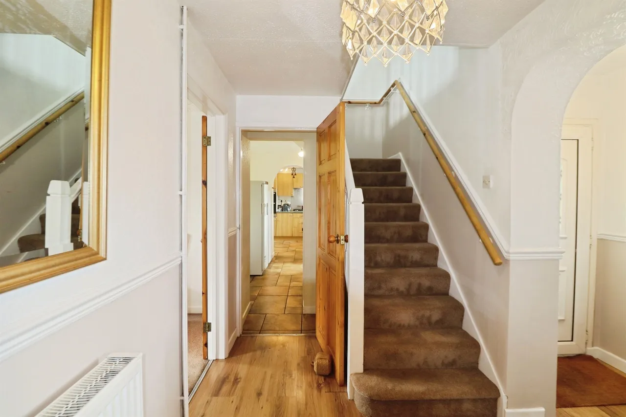 Fairleigh Dinas Powys, CF64, photo 4