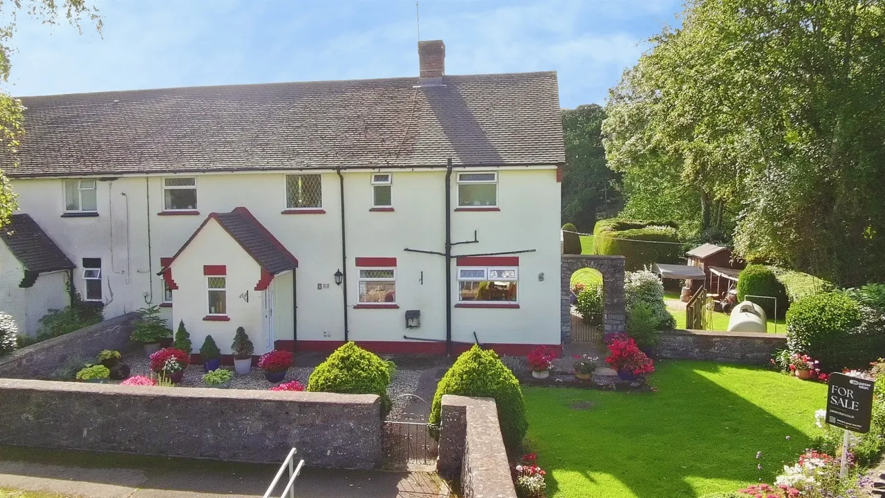4 bed house for sale, Fairleigh Dinas Powys, CF64