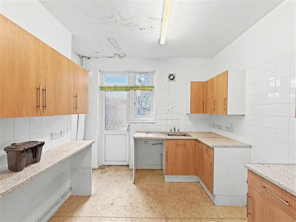 Grove Green Road, London, E11, photo 4