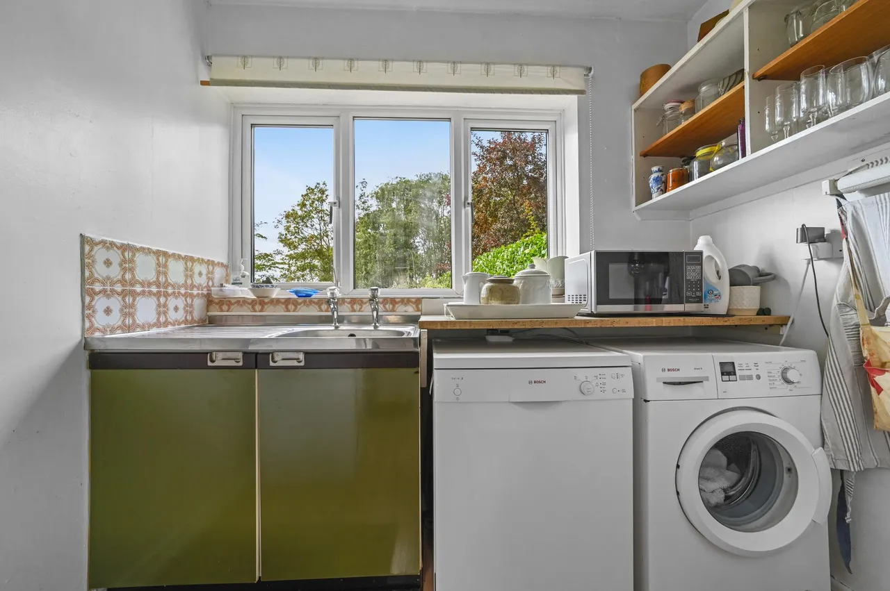 Newbridge Hill, West Bergholt, photo 5