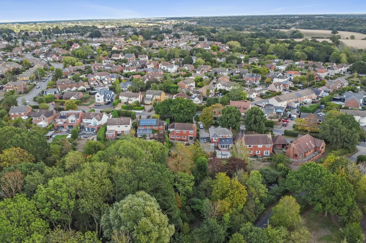 Newbridge Hill, West Bergholt, photo 42