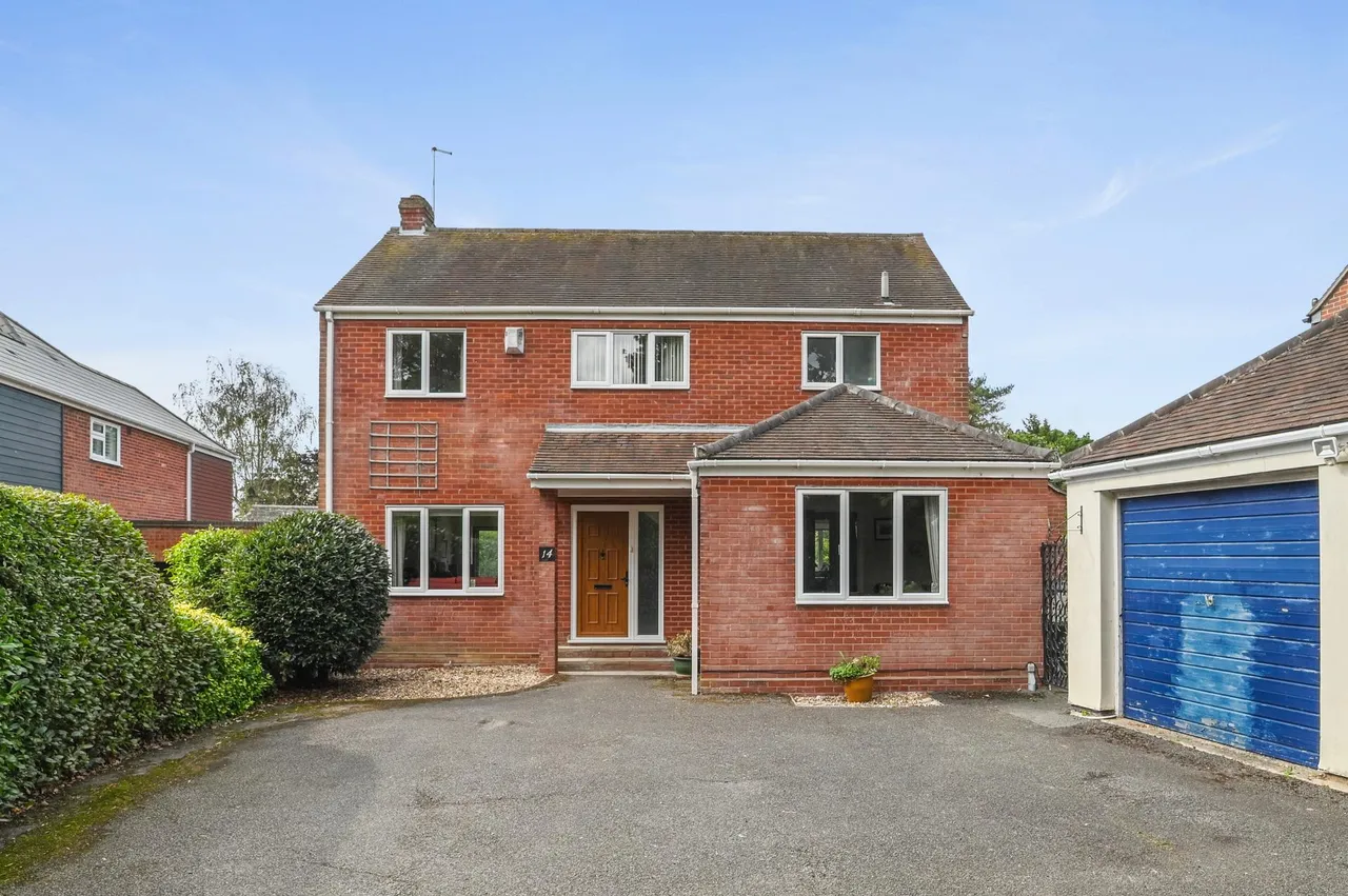 Newbridge Hill, West Bergholt, photo 37
