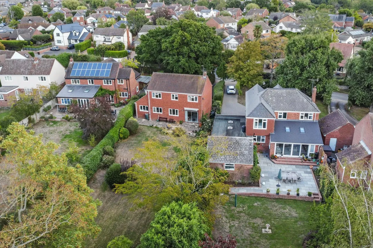 Newbridge Hill, West Bergholt, photo 40